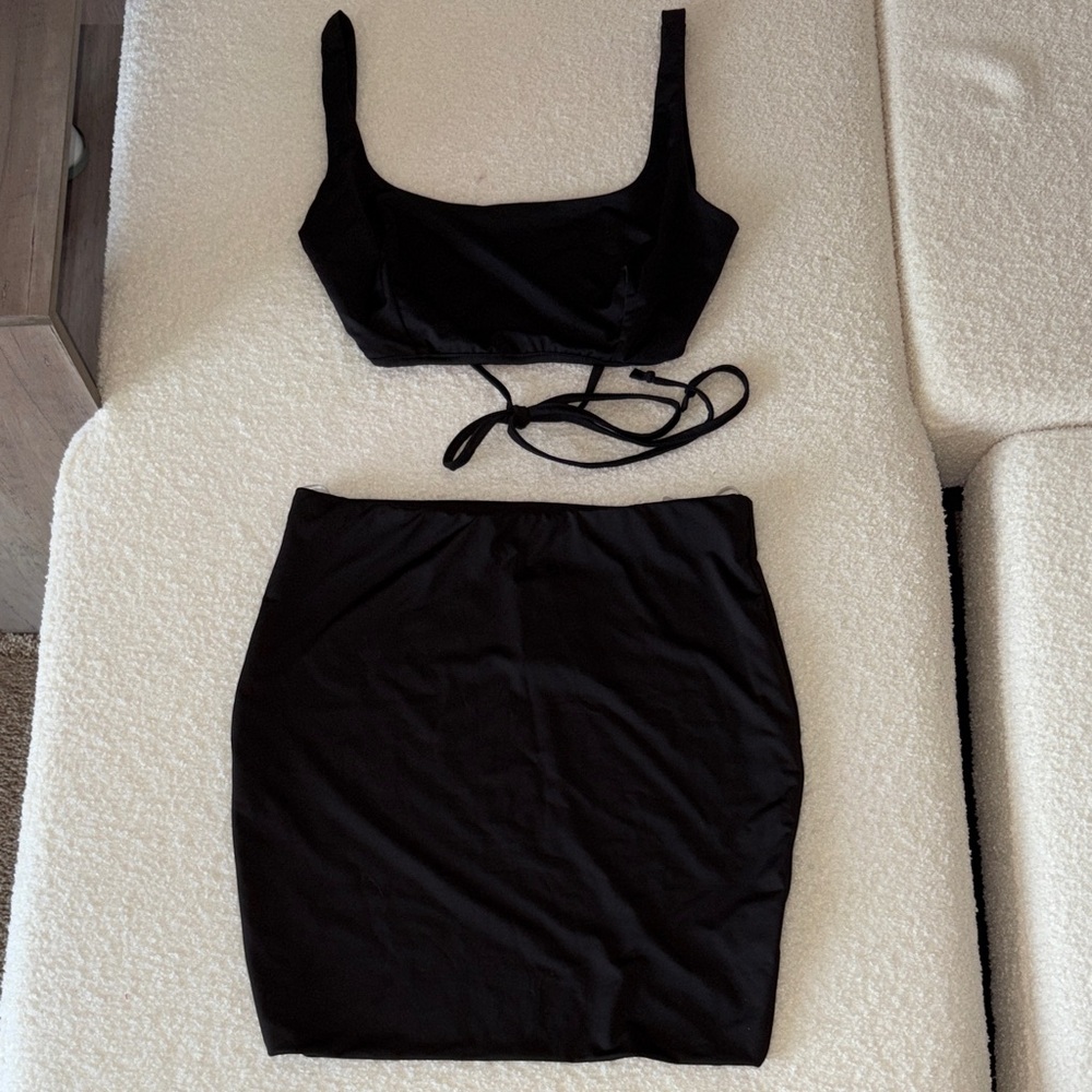 Chic Black Pencil Skirt Set